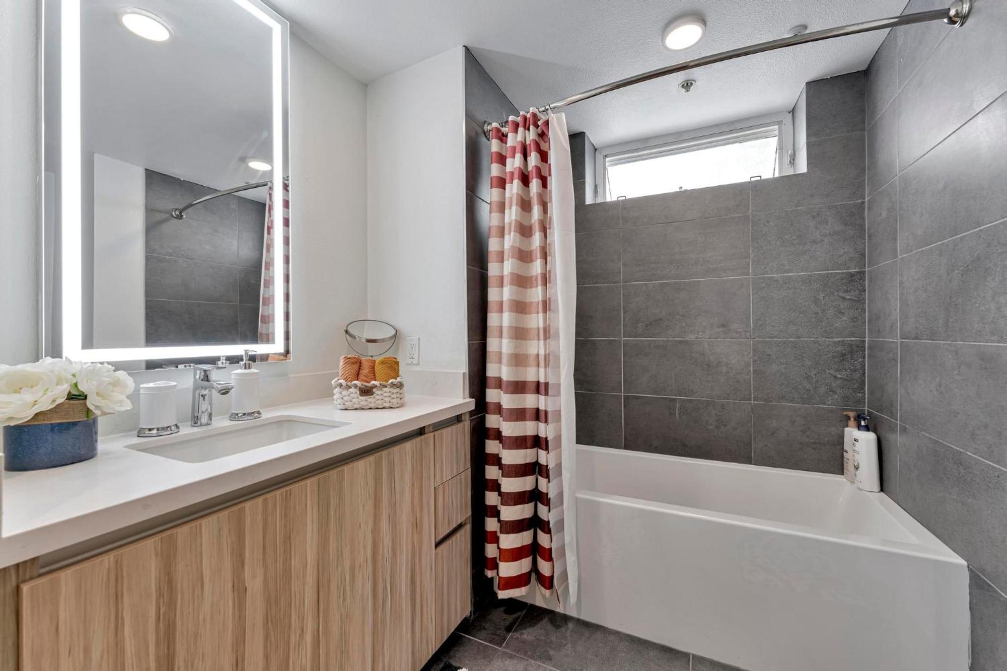 7 Large Down Town Santa Monica Apartment Λος Άντζελες Εξωτερικό φωτογραφία